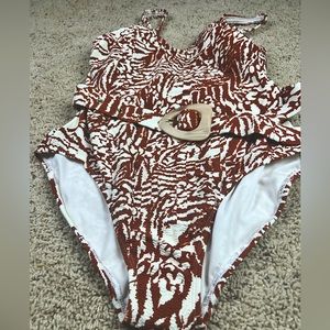 Animal Print With Belt Sz Large One Piece Swim Suit
